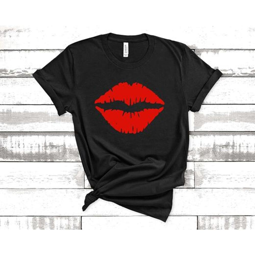Red Lips Tee